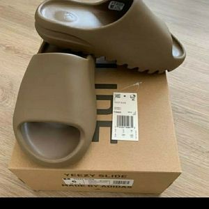 Yeezy Slides